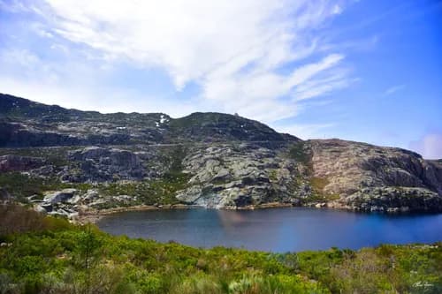 Cleverson Montanha - Vale e lago azul